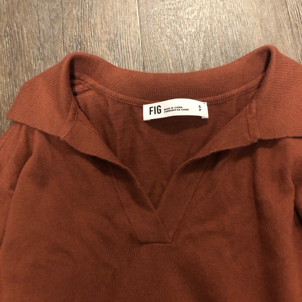 Collared Sweater 🍂🍂 - Picture 2 of 3